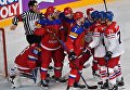 Игровой момент в матче 1/4 финала чемпионата мира по хоккею 2017 между сборными командами России и Чехии Игровой момент в матче 1/4 финала чемпионата мира по хоккею 2017 между сборными командами России и Чехии