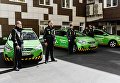 Сотрудники возле автомобилей новой службы ЦОДД Дорожный патруль Сотрудники возле автомобилей новой службы ЦОДД Дорожный патруль