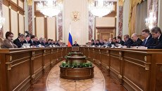 Председатель правительства РФ Дмитрий Медведев проводит заседание правительства РФ. 24 мая 2017 Председатель правительства РФ Дмитрий Медведев проводит заседание правительства РФ. 24 мая 2017