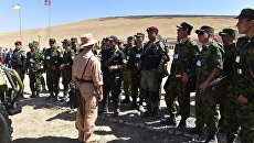 Военнослужащие во время совместных учений 201-й российской военной базы и военных сил Таджикистана Военнослужащие во время совместных учений 201-й российской военной базы и военных сил Таджикистана