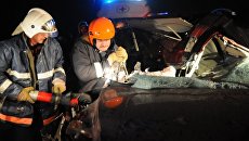 Спасатели МЧС России ликвидируют последствия ДТП в Забайкальском крае Спасатели МЧС России ликвидируют последствия ДТП в Забайкальском крае