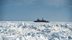 Атомный ледокол Ямал во время арктической экспедиции. Архивное фото Атомный ледокол Ямал во время арктической экспедиции. Архивное фото