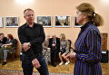 Специальный фотокорреспондент МИА Россия сегодня Валерий Мельников на открытии фотовыставки Война и… мiръ? в фойе Зимина Московского музыкального театра Геликон-опера Специальный фотокорреспондент МИА Россия сегодня Валерий Мельников на открытии фотовыставки Война и… мiръ? в фойе Зимина Московского музыкального театра Геликон-опера