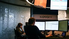 Сотрудники во время работы в компании Лаборатория Касперского в Москве. Архивное фото Сотрудники во время работы в компании Лаборатория Касперского в Москве. Архивное фото