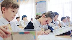 Ученики лицея на занятии по математике Ученики лицея на занятии по математике