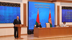 Президент Белоруссии Александр Лукашенко на совещании по приоритетам внешней политики Беларуси на современном этапе. 11 июля 2017 Президент Белоруссии Александр Лукашенко на совещании по приоритетам внешней политики Беларуси на современном этапе. 11 июля 2017
