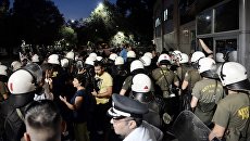 Акция протеста против приезда главы Еврокомиссии Жана-Клода Юнкера в Салониках, Греция. 13 июля 2017 Акция протеста против приезда главы Еврокомиссии Жана-Клода Юнкера в Салониках, Греция. 13 июля 2017