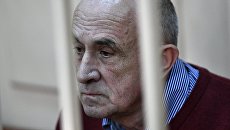 Бывший глава Удмуртии Александр Соловьев в Басманном суде во время рассмотрения ходатайства следствия об изменении меры пресечения. 7 августа 2017 Бывший глава Удмуртии Александр Соловьев в Басманном суде во время рассмотрения ходатайства следствия об изменении меры пресечения. 7 августа 2017