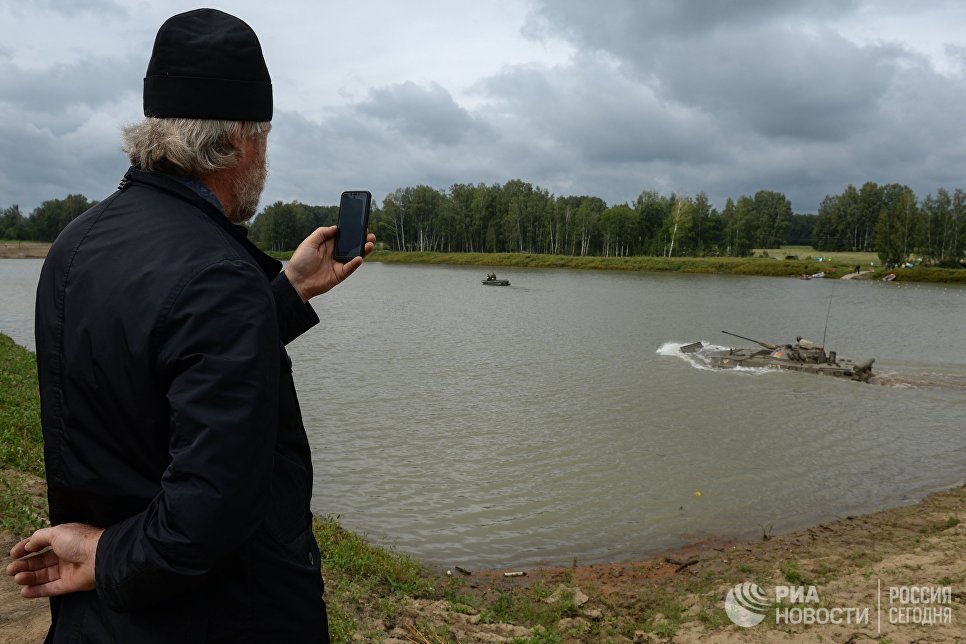Во время пятого этапа Выход разведывательного соединения в район сбора после выполнения задачи на международном конкурсе Отличники войсковой разведки Международных армейских игр Во время пятого этапа Выход разведывательного соединения в район сбора после выполнения задачи на международном конкурсе Отличники войсковой разведки Международных армейских игр