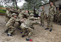 Дети в военизированном детском лагере на Украине Дети в военизированном детском лагере на Украине