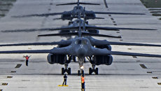 Бомбардировщики B-1B Lancer на авиабазе Андресон на Гуаме. Архивное фото Бомбардировщики B-1B Lancer на авиабазе Андресон на Гуаме. Архивное фото