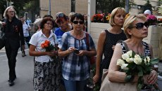 На церемонии прощания с актрисой Верой Глаголевой в Центральном доме кино в Москве. 19 августа 2017 На церемонии прощания с актрисой Верой Глаголевой в Центральном доме кино в Москве. 19 августа 2017