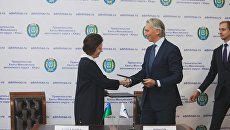 Правительство Югры и Газпром нефть подписали допсоглашение о сотрудничестве Правительство Югры и Газпром нефть подписали допсоглашение о сотрудничестве
