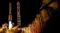 Старт ракеты-носителя Протон-М с телекоммуникационным космическим аппаратом Амазонас-5 с пусковой площадки космодрома Байконур Старт ракеты-носителя Протон-М с телекоммуникационным космическим аппаратом Амазонас-5 с пусковой площадки космодрома Байконур