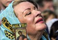 Во время крестного хода в честь дня перенесения мощей святого благоверного князя Александра Невского в Санкт-Петербурге Во время крестного хода в честь дня перенесения мощей святого благоверного князя Александра Невского в Санкт-Петербурге