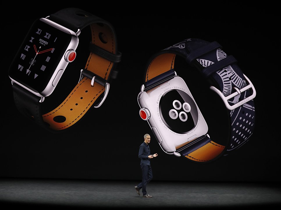 Главный операционный директор Apple Джефф Уильямс на презентации новых продуктов Apple Главный операционный директор Apple Джефф Уильямс на презентации новых продуктов Apple