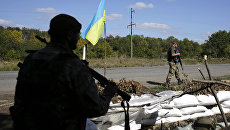 Украинские военные в Луганской области. Архивное фото Украинские военные в Луганской области. Архивное фото