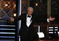 Актер Джон Литгоу на церемонии награждения телевизионной премии Эмми-2017 в Лос-Анджелесе Актер Джон Литгоу на церемонии награждения телевизионной премии Эмми-2017 в Лос-Анджелесе