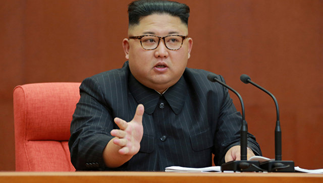 Ким Чен Ын на пленуме ЦК Трудовой партии Кореи. 8 октября 2017