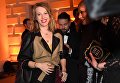 Телеведущая Ксения Собчак на церемонии вручения премии Женщина года по версии журнала Glamour в Геликон-опере в Москве Телеведущая Ксения Собчак на церемонии вручения премии Женщина года по версии журнала Glamour в Геликон-опере в Москве