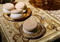 Просвирки на столике в храме Христа Спасителя Просвирки на столике в храме Христа Спасителя