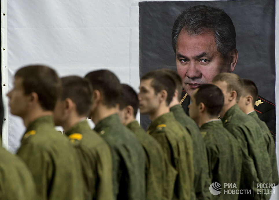 Военнослужащие на территории музея РВСН на базе Учебного центра РВСН в Балабаново Калужской области Военнослужащие на территории музея РВСН на базе Учебного центра РВСН в Балабаново Калужской области