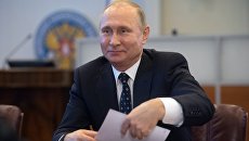 Президент РФ Владимир Путин в ЦИК во время подачи документов для выдвижения кандидатом на предстоящих в 2018 году выборах президента РФ. 27 декабря 2017 Президент РФ Владимир Путин в ЦИК во время подачи документов для выдвижения кандидатом на предстоящих в 2018 году выборах президента РФ. 27 декабря 2017