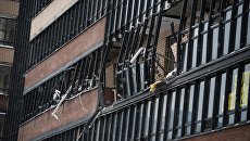 Балкон дома жилого многоэтажного дома на улице Репищева, дом 10 в Санкт-Петербурге, пострадавшего в результате взрыва газового баллона. 9 февраля 2018 Балкон дома жилого многоэтажного дома на улице Репищева, дом 10 в Санкт-Петербурге, пострадавшего в результате взрыва газового баллона. 9 февраля 2018