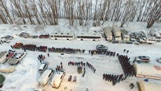 Сотрудники МЧС России на месте крушения самолета Ан-148 Саратовских авиалиний рейса 703 Москва-Орск. 12 февраля 2018 Сотрудники МЧС России на месте крушения самолета Ан-148 Саратовских авиалиний рейса 703 Москва-Орск. 12 февраля 2018