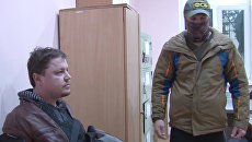 Гражданин Украины Константин Давыденко, задержанный сотрудниками ФСБ РФ в Симферополе за шпионаж. 12 февраля 2018 Гражданин Украины Константин Давыденко, задержанный сотрудниками ФСБ РФ в Симферополе за шпионаж. 12 февраля 2018
