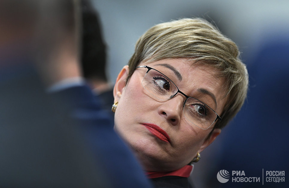 Губернатор Мурманской области Марина Ковтун на конференции: Лучшие практики социально-экономического развития в рамках Российского инвестиционного форума в Сочи. 16 февраля 2018 Губернатор Мурманской области Марина Ковтун на конференции: Лучшие практики социально-экономического развития в рамках Российского инвестиционного форума в Сочи. 16 февраля 2018