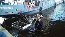 Водолаз Максим Максимов, обнаруживший машину на дне Москвы-реки Водолаз Максим Максимов, обнаруживший машину на дне Москвы-реки