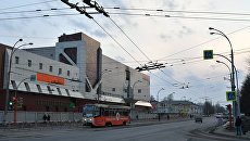 Здание торгово-развлекательного центра Зимняя вишня в Кемерово Здание торгово-развлекательного центра Зимняя вишня в Кемерово