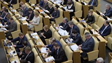 Депутаты перед началом пленарного заседания Государственной Думы Депутаты перед началом пленарного заседания Государственной Думы