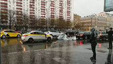 Последствия шквалистого ветра в Москве. 21 апреля 2018 Последствия шквалистого ветра в Москве. 21 апреля 2018