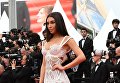 Американская модель и актриса Шантель Талин Джеффрис на красной дорожке 71-го Каннского международного кинофестиваля Американская модель и актриса Шантель Талин Джеффрис на красной дорожке 71-го Каннского международного кинофестиваля