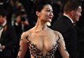 Гостья на красной дорожке перед премьерой фильма Лето режиссёра Кирилла Серебренникова в рамках 71-го Каннского международного кинофестиваля Гостья на красной дорожке перед премьерой фильма Лето режиссёра Кирилла Серебренникова в рамках 71-го Каннского международного кинофестиваля