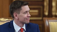 Министр цифрового развития, связи и массовых коммуникаций РФ Константин Носков перед заседанием правительства РФ в новом составе. 22 мая 2018 Министр цифрового развития, связи и массовых коммуникаций РФ Константин Носков перед заседанием правительства РФ в новом составе. 22 мая 2018