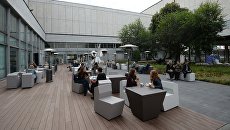 Здание ЦДХ на Крымском Валу в Москве. Архивное фото Здание ЦДХ на Крымском Валу в Москве. Архивное фото