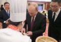 Президент РФ Владимир Путин на торжественном приеме от имени председателя КНР Си Цзиньпиня в Тяньцзине Президент РФ Владимир Путин на торжественном приеме от имени председателя КНР Си Цзиньпиня в Тяньцзине