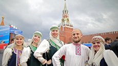 Участники празднования Дня России на Красной площади. 12 июня 2018 Участники празднования Дня России на Красной площади. 12 июня 2018