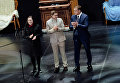 Открытие фестиваля «Толстой Weekend», на главной сцене – Директор музея-усадьбы «Ясная Поляна» Екатерина Толстая, директор по особым поручениям Госкорпорации Ростех Василий Бровко и губернатор Тульской области Алексей Дюмин. Открытие фестиваля «Толстой Weekend», на главной сцене – Директор музея-усадьбы «Ясная Поляна» Екатерина Толстая, директор по особым поручениям Госкорпорации Ростех Василий Бровко и губернатор Тульской области Алексей Дюмин.