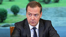 Дмитрий Медведев во время встречи с ректорами российских высших учебных заведений. 4 июля 2018 Дмитрий Медведев во время встречи с ректорами российских высших учебных заведений. 4 июля 2018