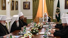Патриарх Московский и Всея Руси Кирилл на заседании Священного Синода Русской Православной Церкви в Екатеринбурге. 14 июля 2018 Патриарх Московский и Всея Руси Кирилл на заседании Священного Синода Русской Православной Церкви в Екатеринбурге. 14 июля 2018