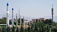 Образцы ракет и ракетоносителей на территории музея «Исламской революции и Священной обороны» в Тегеране. Архивное фото Образцы ракет и ракетоносителей на территории музея «Исламской революции и Священной обороны» в Тегеране. Архивное фото