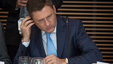 Александр Новак во время переговоров России, Украины и Еврокомиссии по транзиту газа в Берлине Александр Новак во время переговоров России, Украины и Еврокомиссии по транзиту газа в Берлине