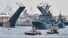 Репетиция парада, посвященного Дню ВМФ России. Архивное фото Репетиция парада, посвященного Дню ВМФ России. Архивное фото