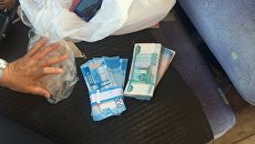В Урае полицейские задержали мужчину похитившего 400 тысяч рублей в одном из банков. 14 августа 2018 В Урае полицейские задержали мужчину похитившего 400 тысяч рублей в одном из банков. 14 августа 2018