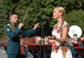Певица выступает с оркестром у Итальянского грота в Александровском саду в Москве в рамках программы Военные оркестры в парках. 18 августа 2018 Певица выступает с оркестром у Итальянского грота в Александровском саду в Москве в рамках программы Военные оркестры в парках. 18 августа 2018