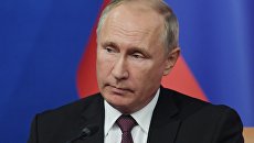 Владимир Путин на пресс-конференции по итогам трехсторонней встречи с президентом Ирана Хасаном Рухани и президентом Турции Реджепом Тайипом Эрдоганом в Тегеране. 7 сентября 2018 Владимир Путин на пресс-конференции по итогам трехсторонней встречи с президентом Ирана Хасаном Рухани и президентом Турции Реджепом Тайипом Эрдоганом в Тегеране. 7 сентября 2018
